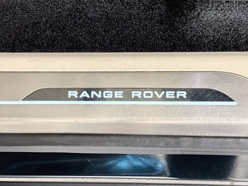 Used 2023 Land Rover Range Rover SE image 21