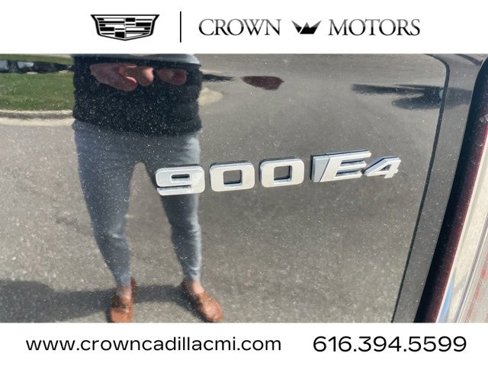 New 2026 Cadillac Vistiq Sport image 12