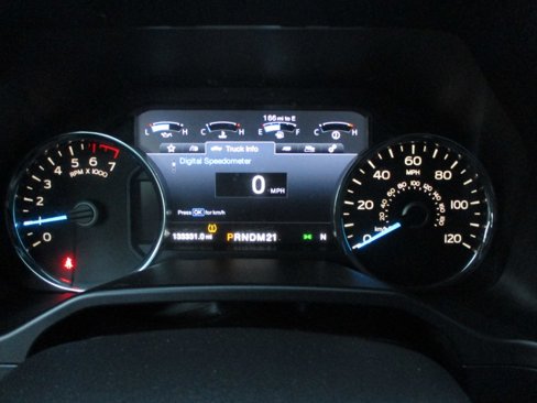 Used 2015 Ford F150 Lariat image 12
