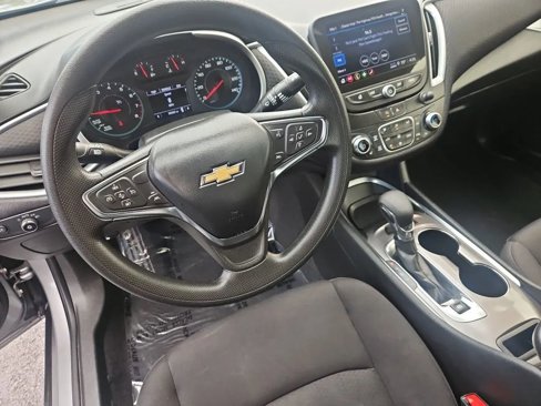 Used 2023 Chevrolet Malibu LT image 16