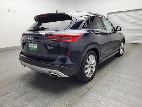 Used 2019 INFINITI QX50 Essential w/ Premium Heat Package image 9