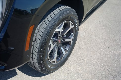 New 2026 GMC Yukon XL AT4 Ultimate w/ LPO, Floor Liner Package image 10