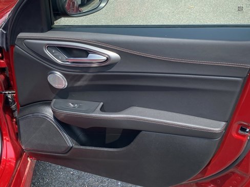 New 2025 Alfa Romeo Giulia AWD w/ Driving Assist Package image 35