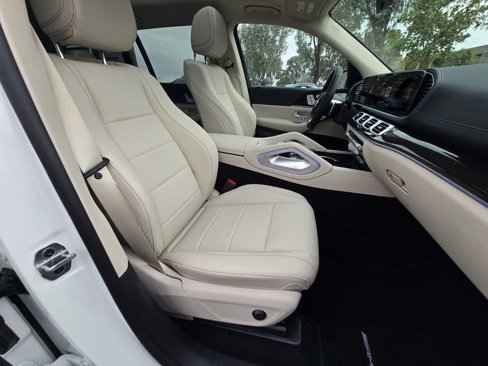 New 2026 Mercedes-Benz GLS 450 4MATIC image 10