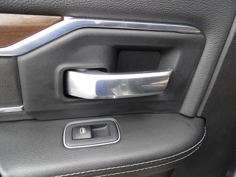 Used 2024 RAM 2500 Laramie w/ Safety Group image 33