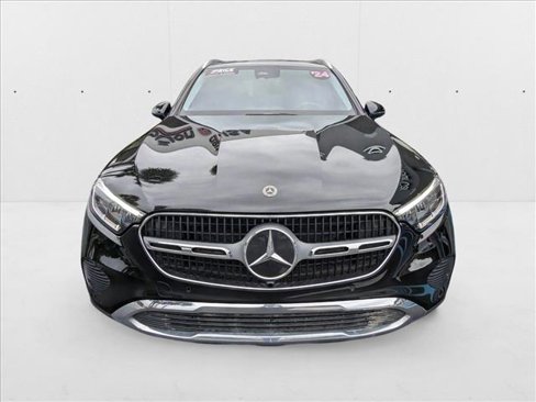 Used 2024 Mercedes-Benz GLC 300 image 2