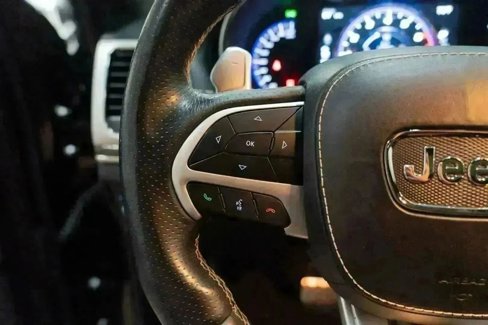 Used 2018 Jeep Grand Cherokee Trackhawk image 36