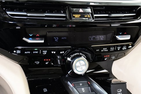 Used 2025 Acura MDX w/ Technology Package image 21
