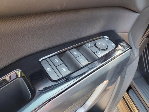 New 2025 Nissan Pathfinder SL w/ Cargo Package image 14
