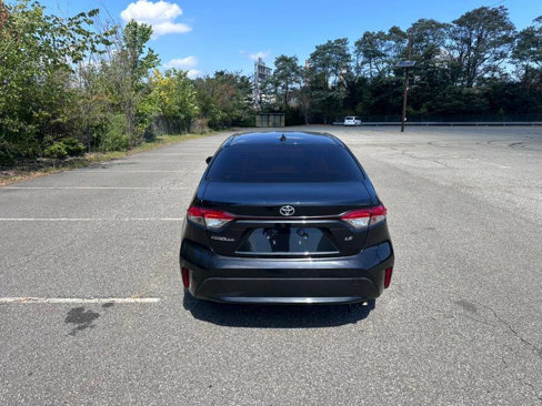 Used 2020 Toyota Corolla LE image 7