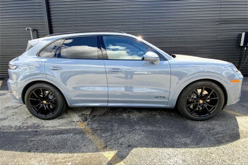 New 2026 Porsche Cayenne GTS image 11