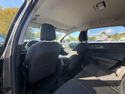Used 2024 Kia Sportage LX image 16