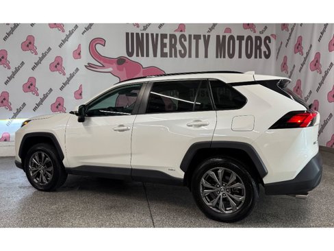 Used 2022 Toyota RAV4 XLE Premium image 13