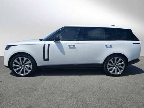 New 2025 Land Rover Range Rover Long Wheelbase SE image 2