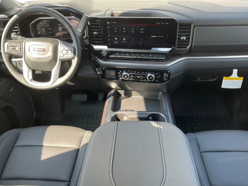 New 2026 GMC Sierra 3500 SLT image 3