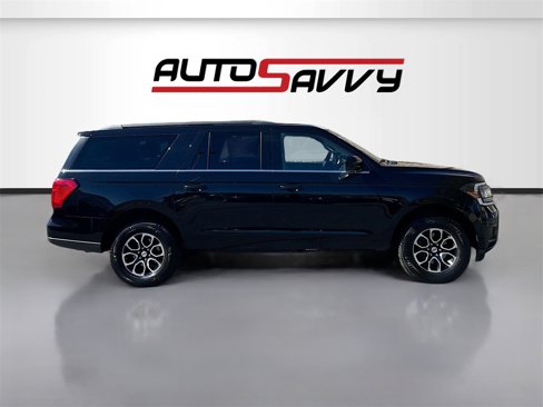 Used 2024 Ford Expedition Max XLT image 8