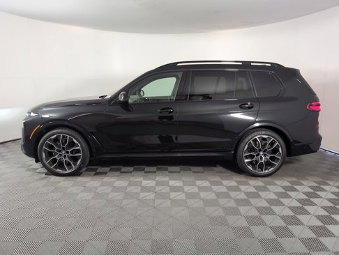 New 2026 BMW X7 M60i image 2
