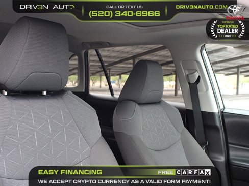 Used 2022 Toyota RAV4 XLE image 19