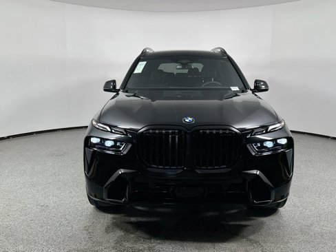 New 2026 BMW X7 xDrive40i w/ Executive Package image 2