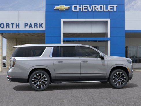 New 2026 Chevrolet Suburban High Country w/ Sun And Tow Package image 5