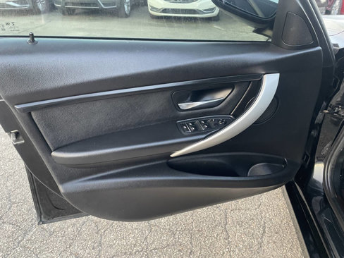 Used 2018 BMW 320i xDrive Sedan image 47