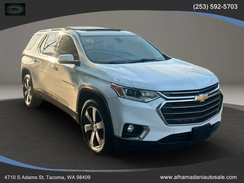 Used 2018 Chevrolet Traverse LT image 1