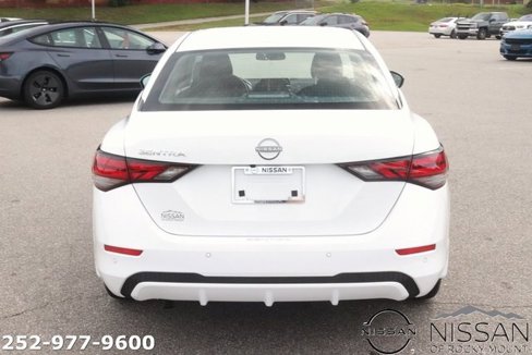 New 2025 Nissan Sentra SV image 6