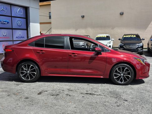 Used 2022 Toyota Corolla LE image 11
