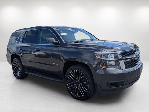 Used 2015 Chevrolet Tahoe LT image 3
