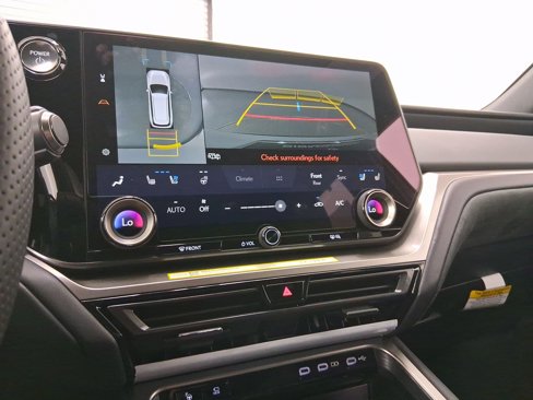 New 2026 Lexus TX 500h AWD image 21