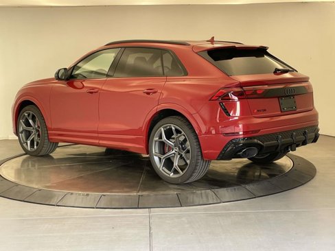 New 2025 Audi RS Q8 performance image 3