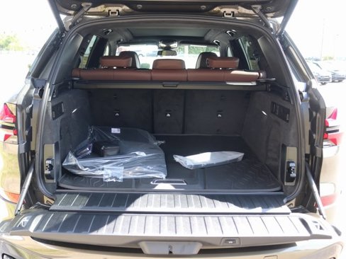 New 2026 BMW X5 xDrive40i w/ M Sport Package image 32