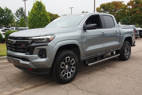 Used 2024 Chevrolet Colorado Z71 w/ Z71 Convenience Package 2 image 3
