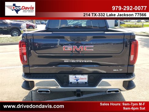 New 2026 GMC Sierra 1500 SLT image 4