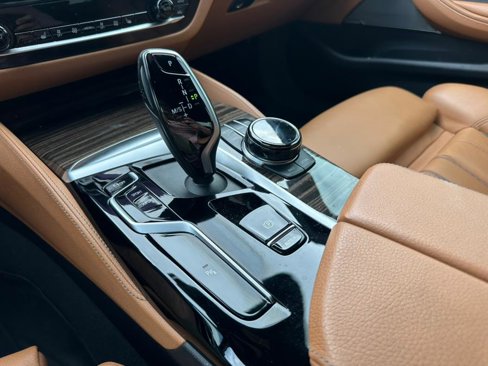 Used 2022 BMW 530i xDrive w/ Executive Package image 43