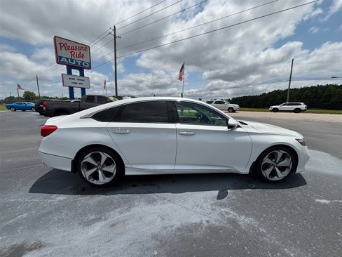 Used 2019 Honda Accord Touring image 7