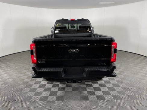 New 2026 Ford F350 XLT image 4