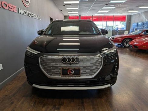 Used 2023 Audi Q4 e-tron Premium Plus w/ Premium Plus image 3