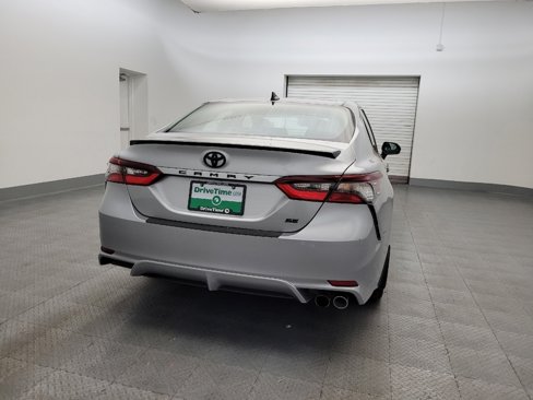 Used 2022 Toyota Camry SE image 7