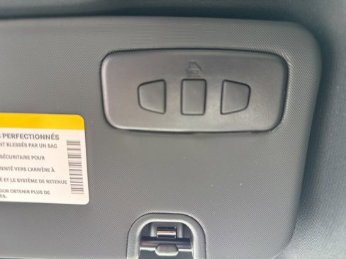 New 2025 Alfa Romeo Giulia AWD w/ Driving Assist Package image 15