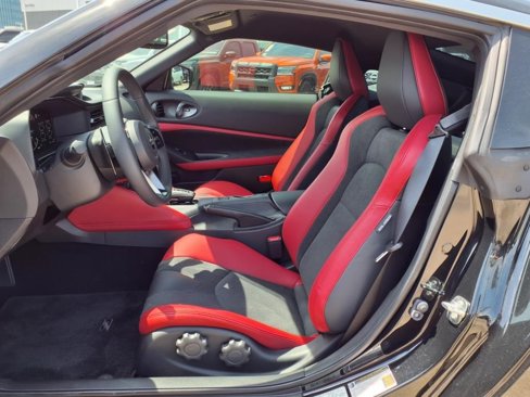 New 2025 Nissan Z Performance w/ Floor Mat Package image 18