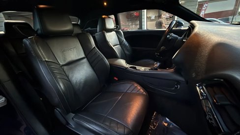 Used 2016 Dodge Challenger SRT Hellcat image 21