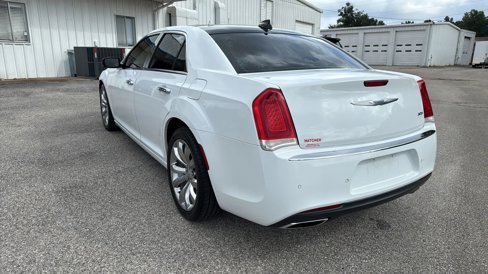 Used 2018 Chrysler 300 Limited w/ Safetytec Plus Group image 3