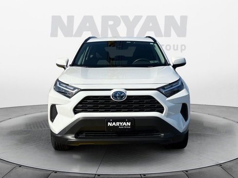 Used 2024 Toyota RAV4 XLE image 3