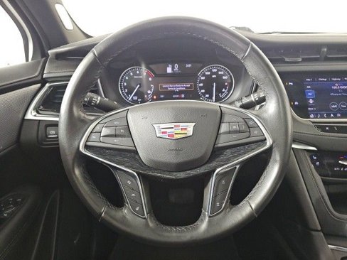 Used 2023 Cadillac XT5 Premium Luxury image 16