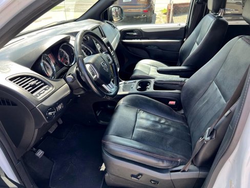 Used 2019 Dodge Grand Caravan GT image 9