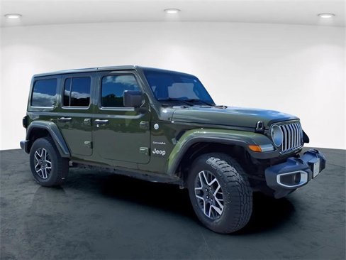Used 2024 Jeep Wrangler Sahara image 20