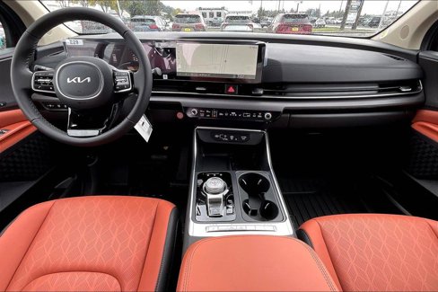 New 2026 Kia Carnival EX image 5