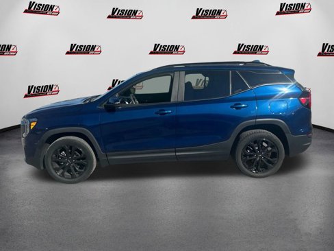 Used 2022 GMC Terrain SLE w/ Driver Convenience Package image 8