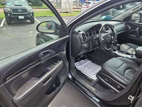 Used 2016 Buick Enclave Leather image 9